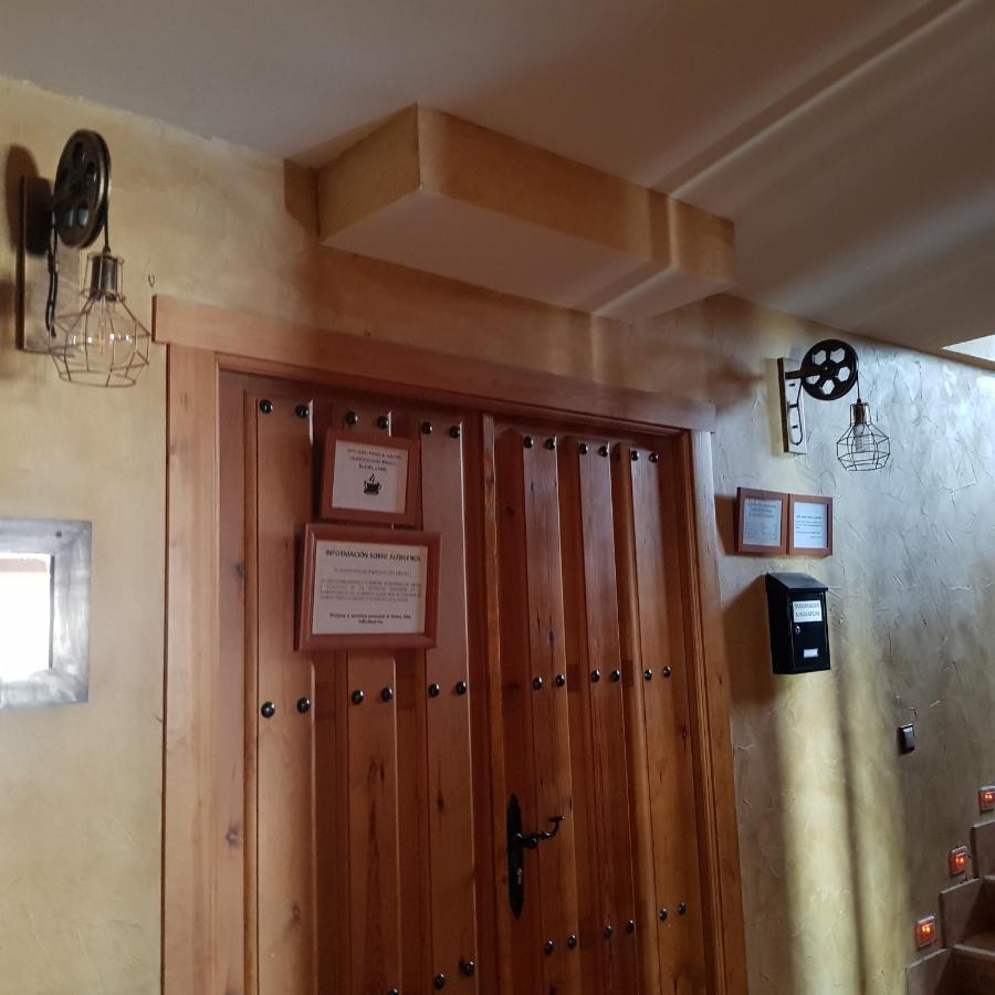 Bed and Breakfast Puerta Al Duraton Sebúlcor Exterior foto