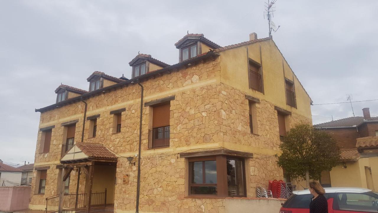 Bed and Breakfast Puerta Al Duraton Sebúlcor Exterior foto