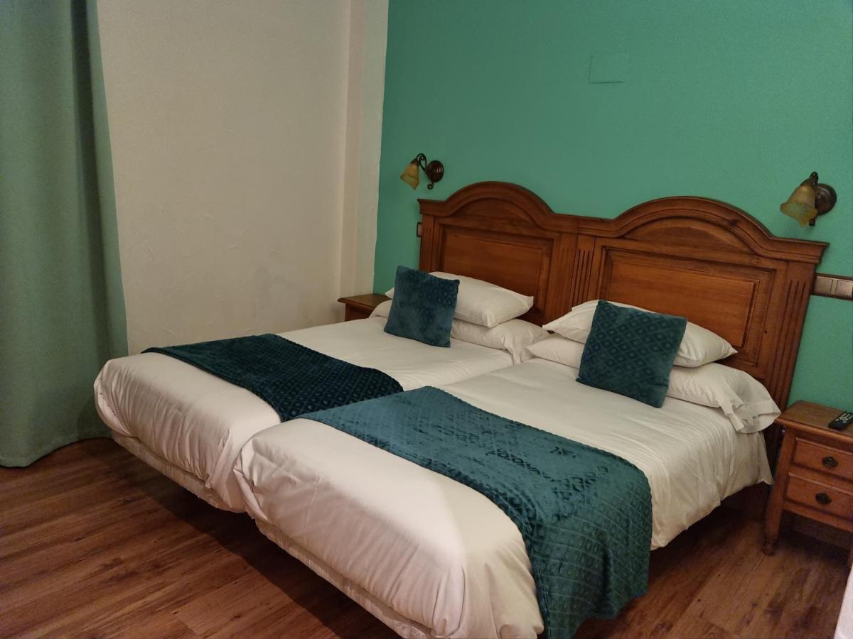 Bed and Breakfast Puerta Al Duraton Sebúlcor Exterior foto